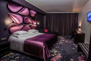 Отель Aqva Hotel & Spa Раквере Стандартный двухместный номер XL с 1 кроватью или 2 отдельными кроватями, право посещения спа-центра-4